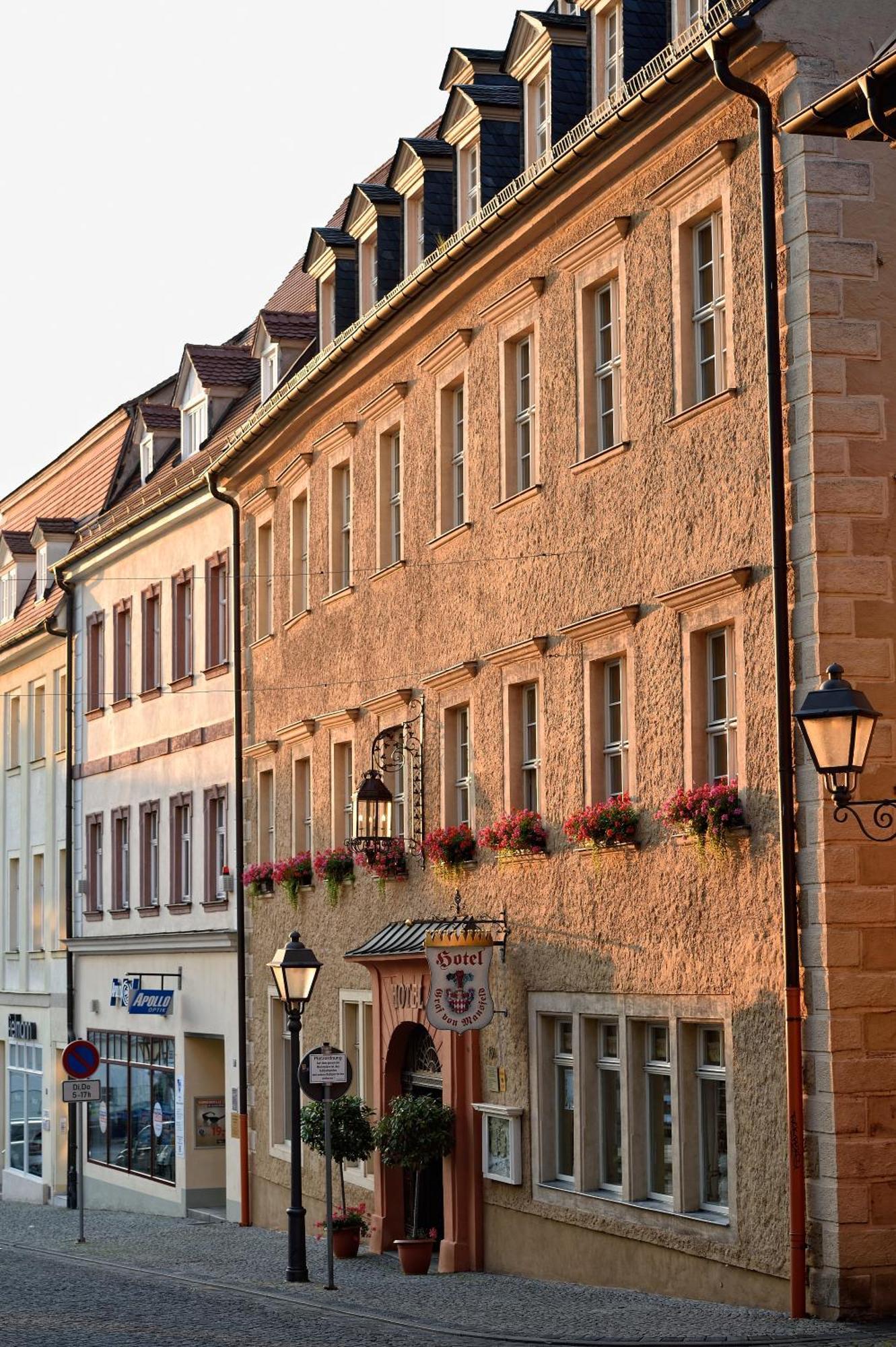 Hotel Graf Von Mansfeld Лютерштадт-Айслебен Екстер'єр фото