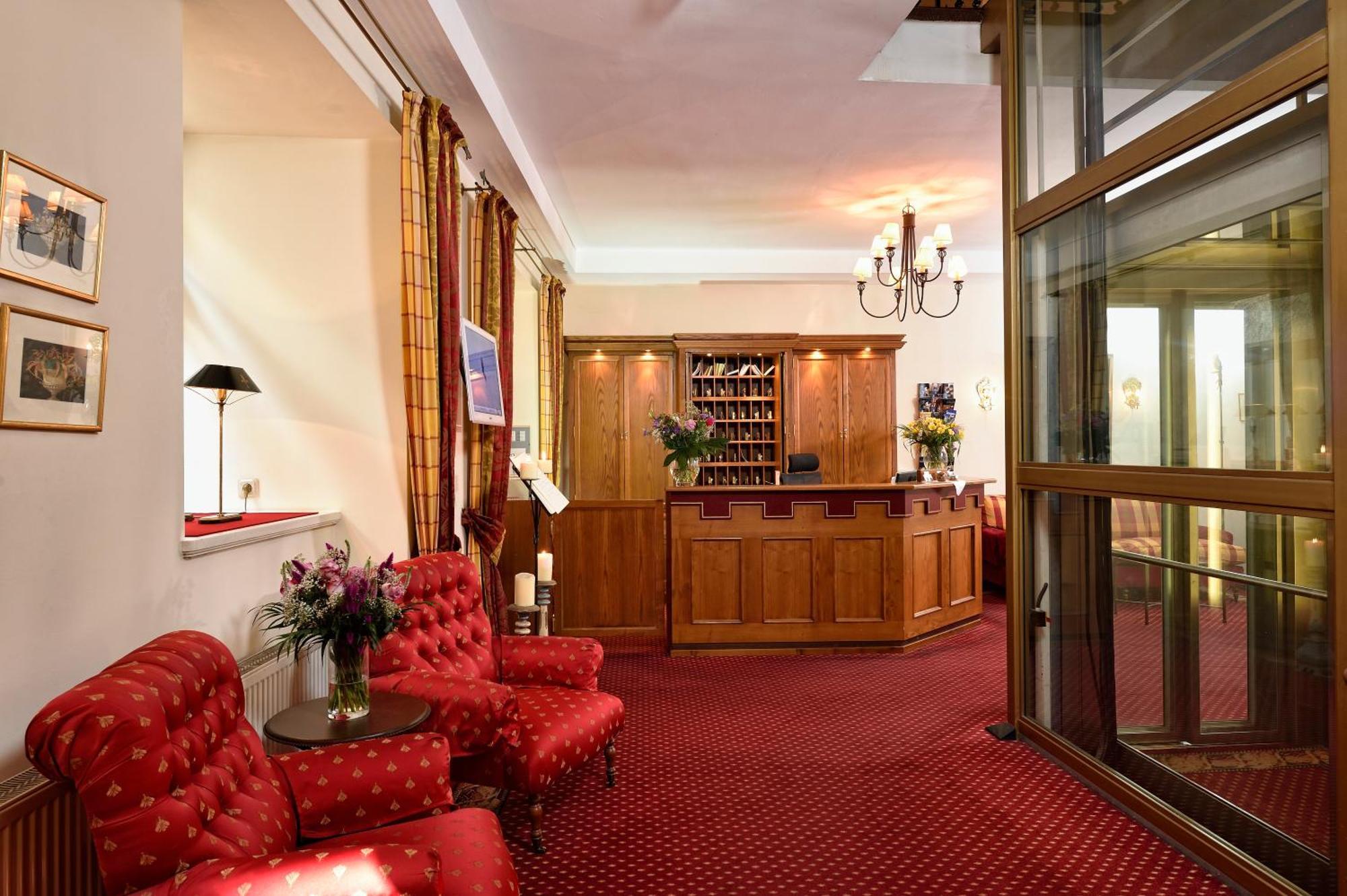 Hotel Graf Von Mansfeld Лютерштадт-Айслебен Екстер'єр фото