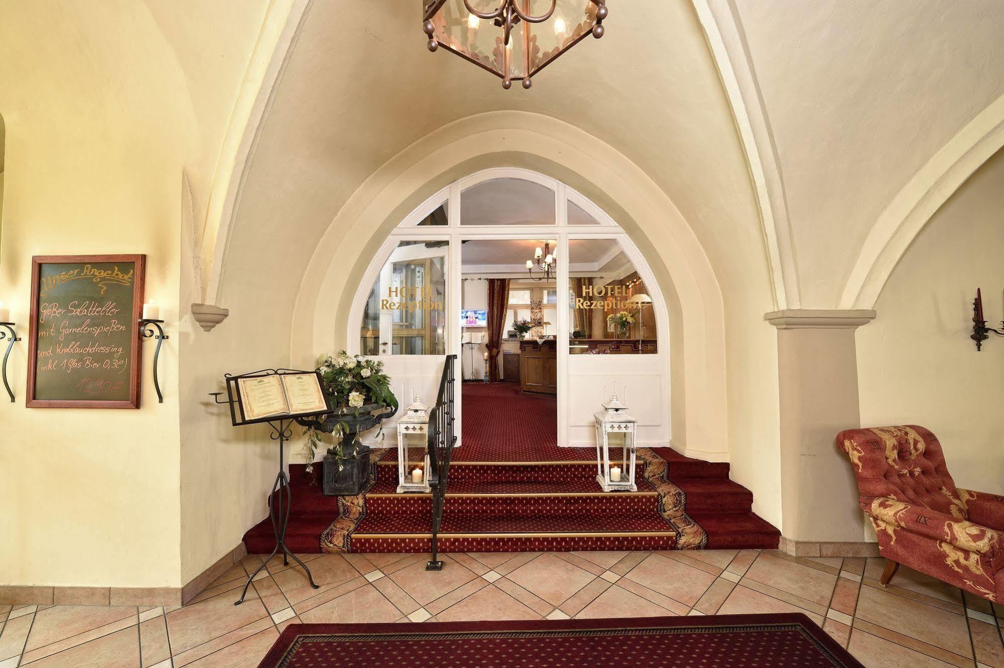 Hotel Graf Von Mansfeld Лютерштадт-Айслебен Екстер'єр фото