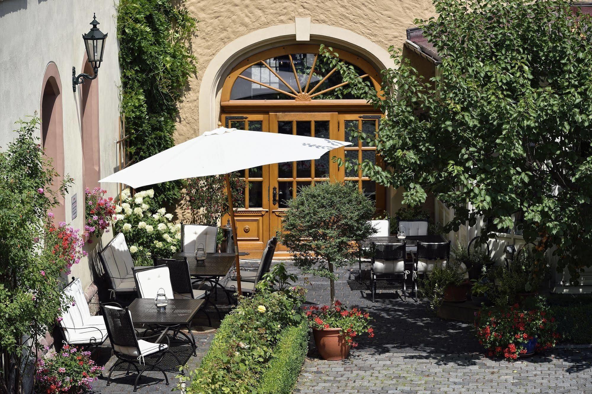Hotel Graf Von Mansfeld Лютерштадт-Айслебен Екстер'єр фото