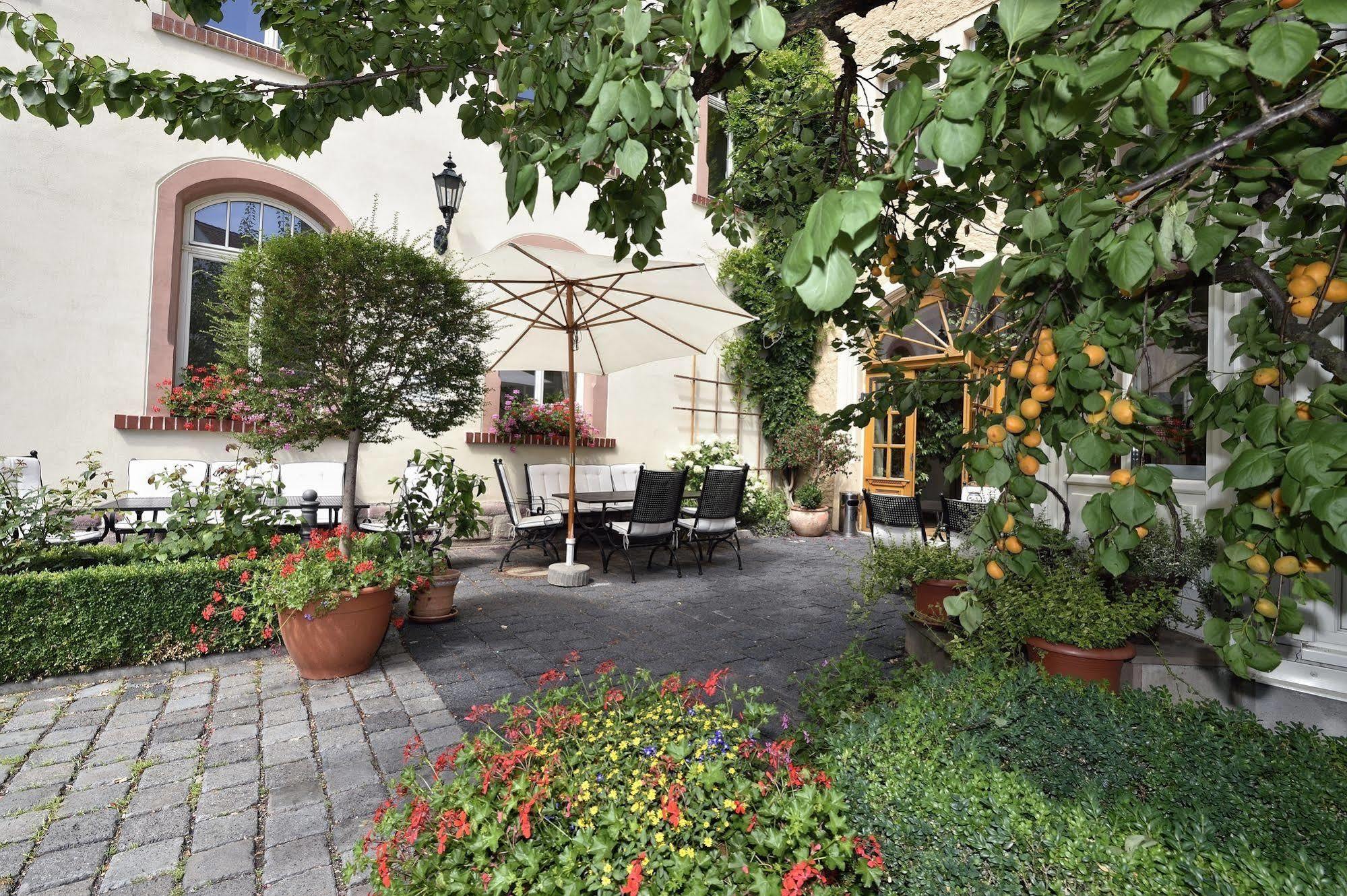 Hotel Graf Von Mansfeld Лютерштадт-Айслебен Екстер'єр фото