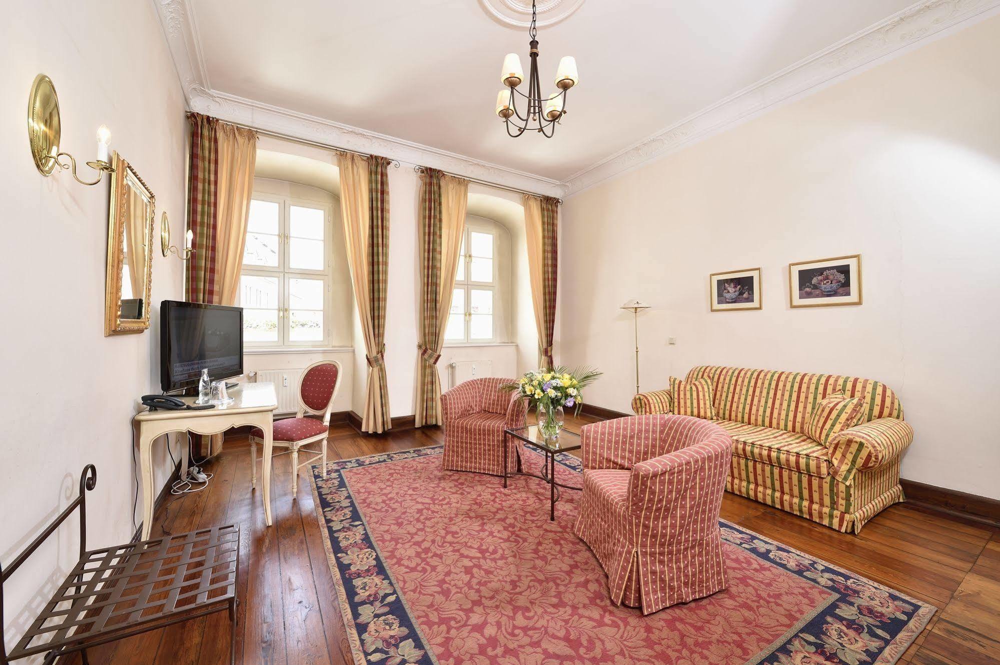 Hotel Graf Von Mansfeld Лютерштадт-Айслебен Екстер'єр фото